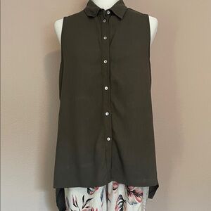 Fever‎ Sleeveless Button-Down Shirt - Dark Olive